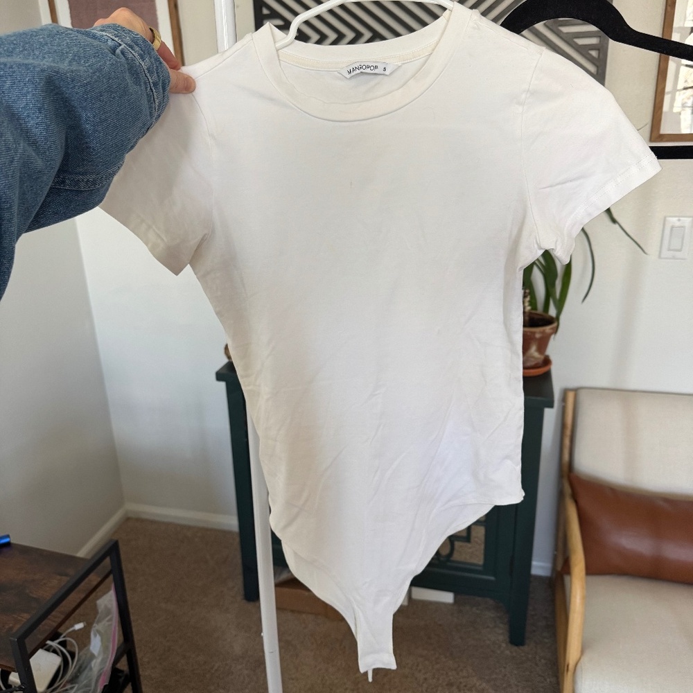 Mangopop White Bodysuit t-shirt, size small